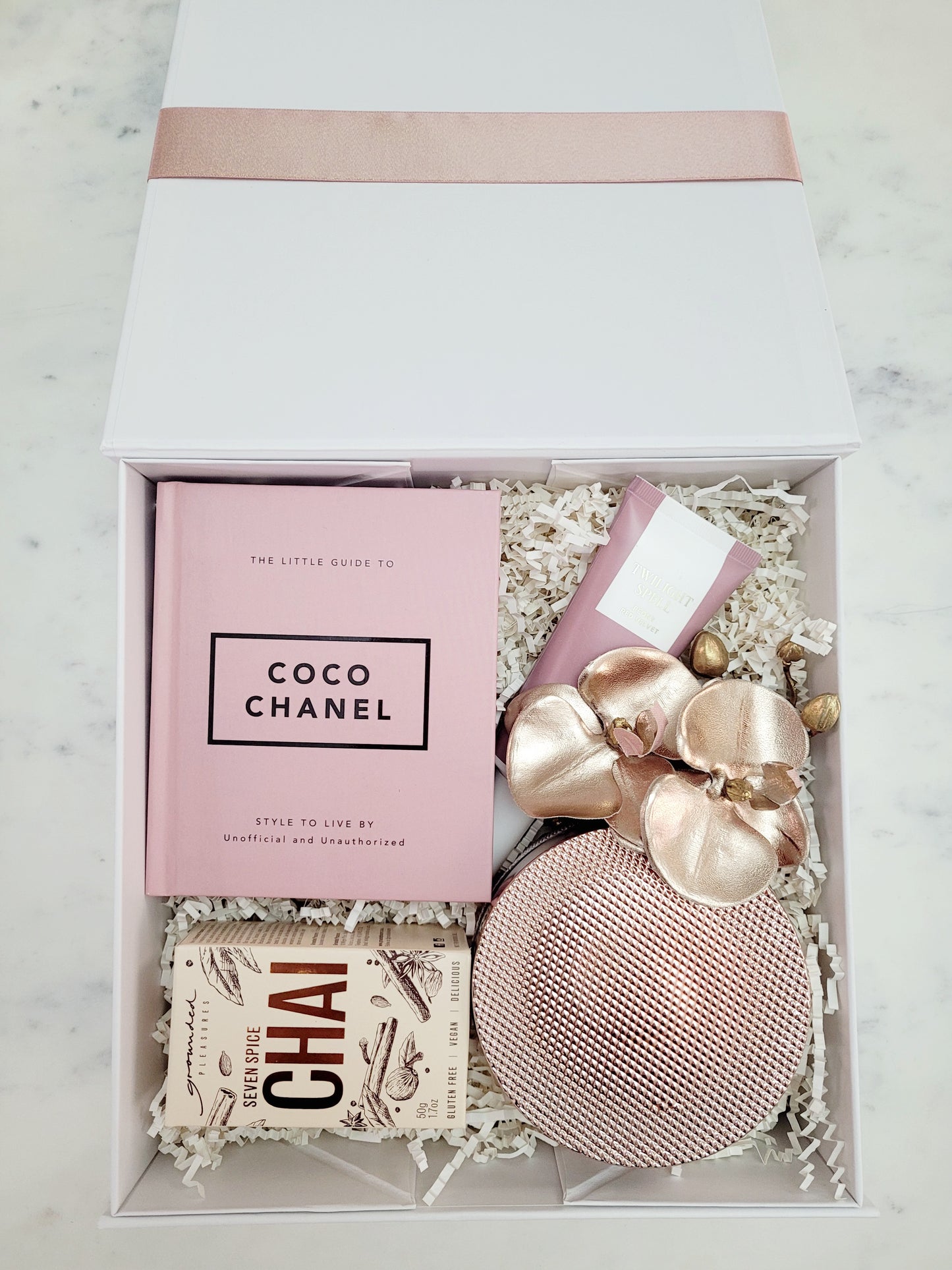 The Parisian Muse gift box