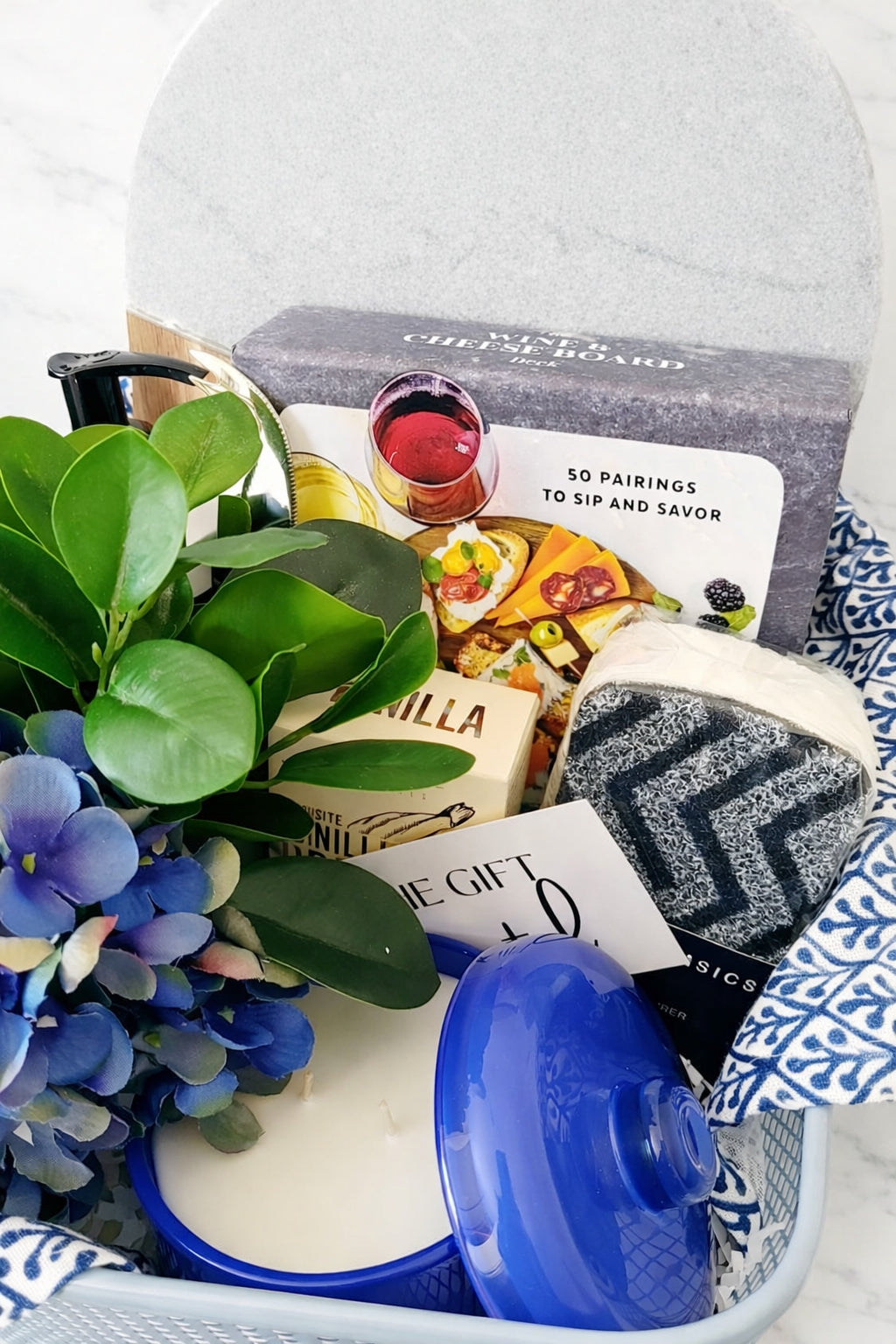 Home Sweet Hamptons deluxe gift basket