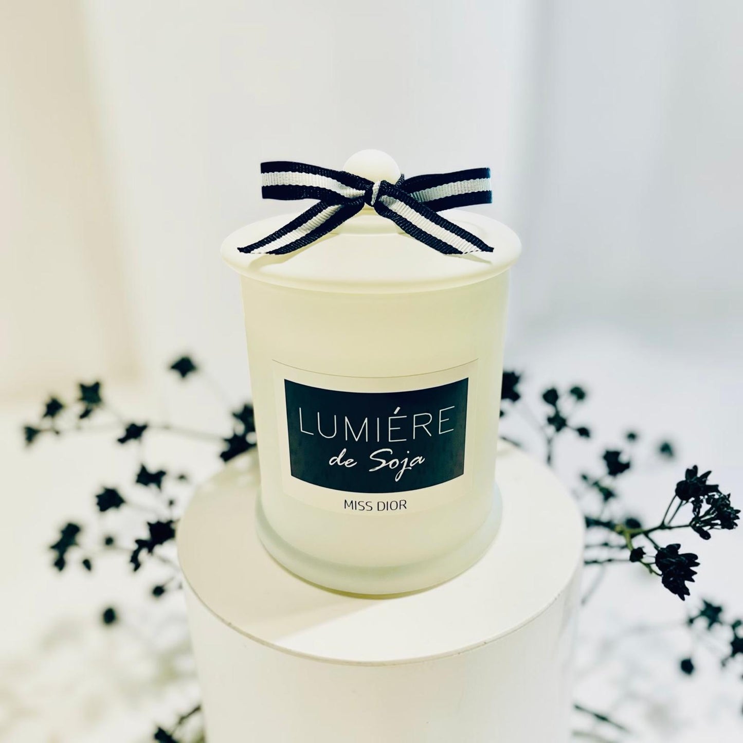 Lumiere de Soja - Miss Dior Candle 500g